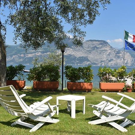 Hotel Garni Vela D'Oro Brenzone sul Garda Exterior photo