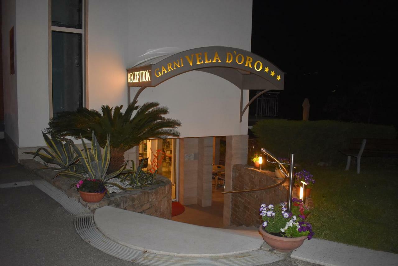 Hotel Garni Vela D'Oro Brenzone sul Garda Exterior photo